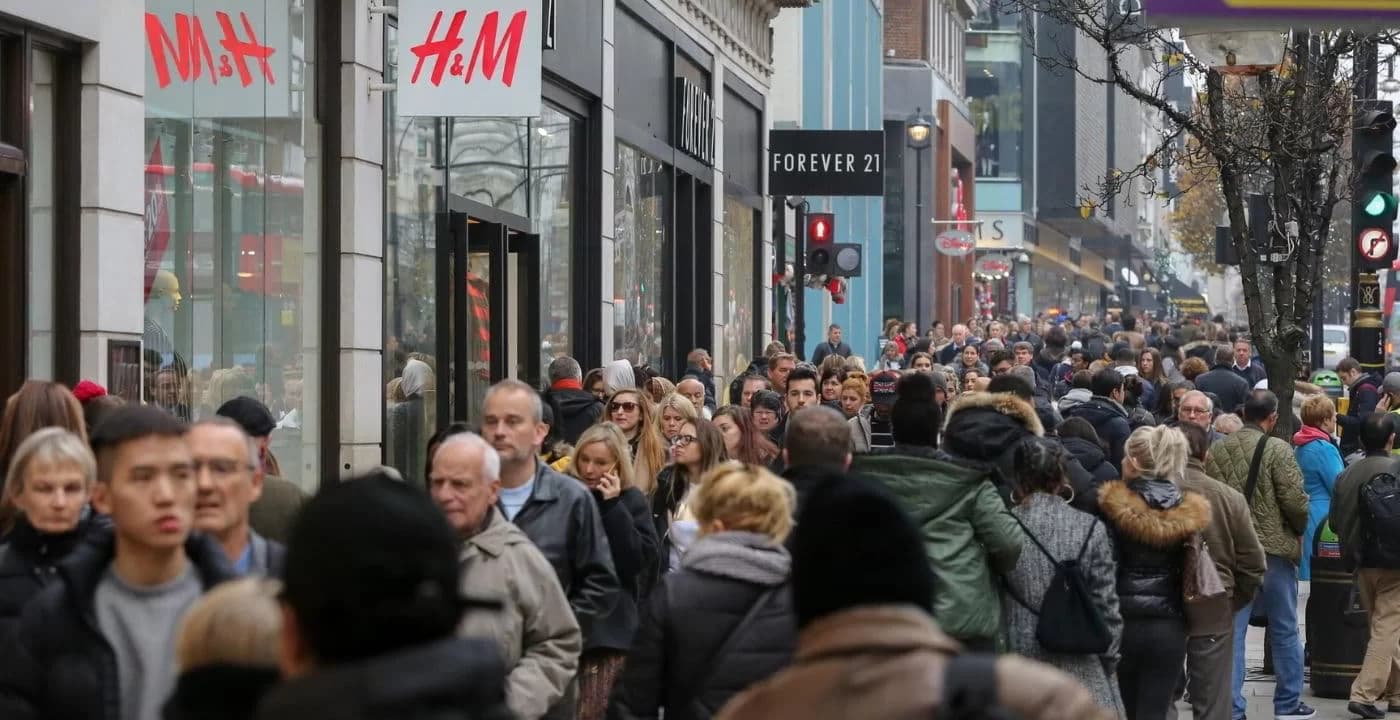 UK economy grew by 0.2% in August, says ONS - Image